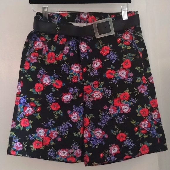 D'Mode Classix Vintage Floral Shorts Never Worn - Picture 1 of 7
